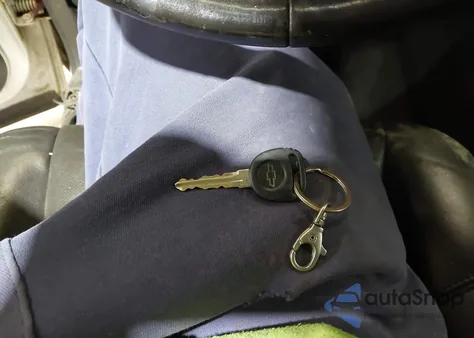 2010 Cadillac Escalade Esv Premium z USA, uszkodzony, nr VIN 1GYUKJEF3AR208332